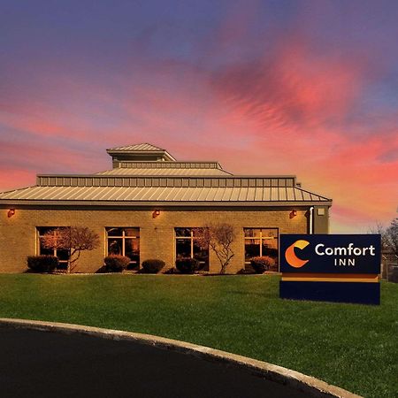 Comfort Inn Huntington Near University Zewnętrze zdjęcie