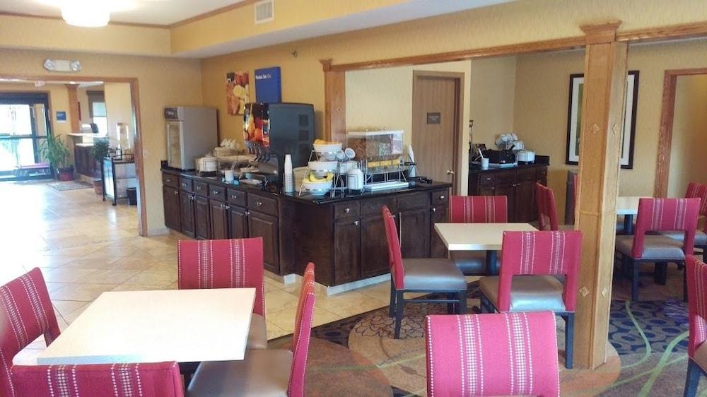 Comfort Inn Huntington Near University Zewnętrze zdjęcie