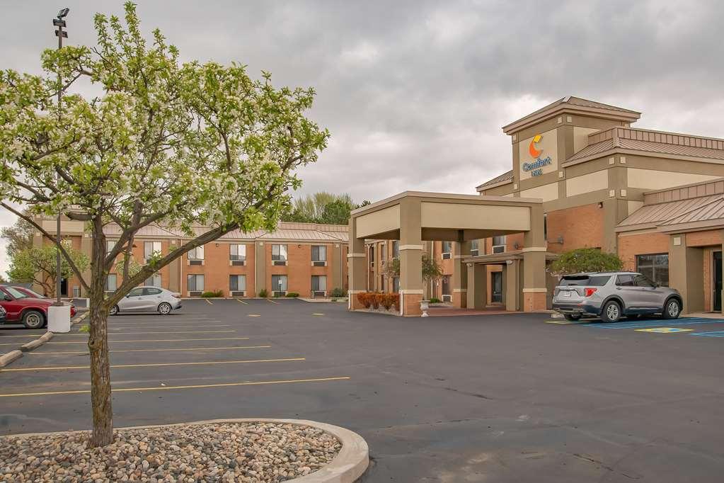 Comfort Inn Huntington Near University Zewnętrze zdjęcie