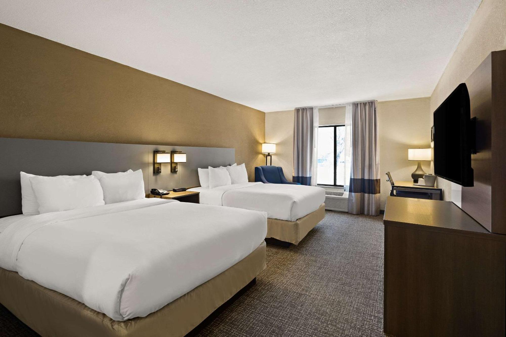 Comfort Inn Huntington Near University Zewnętrze zdjęcie