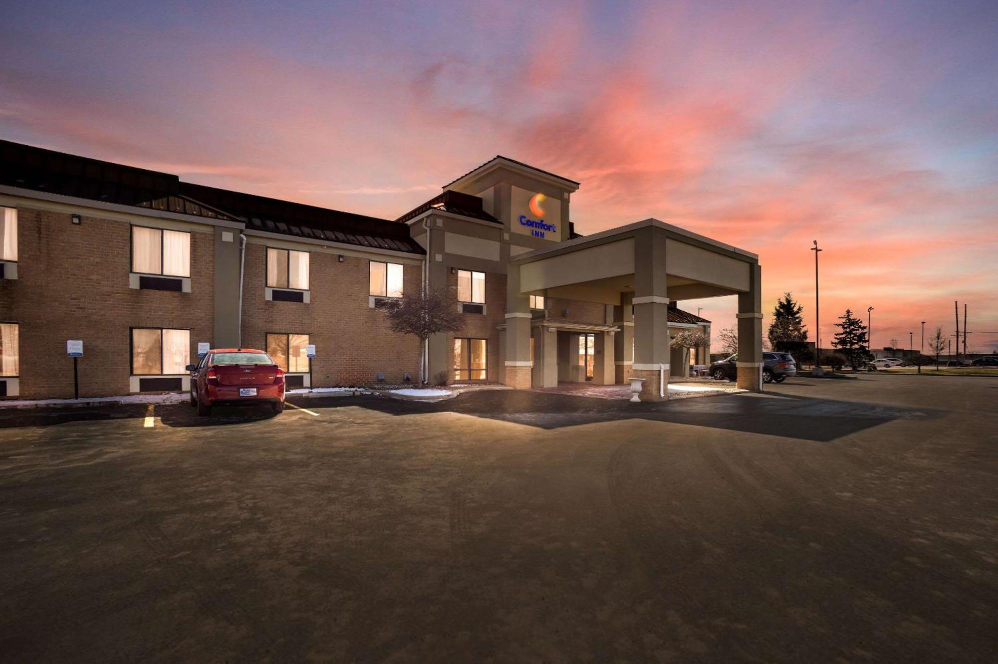 Comfort Inn Huntington Near University Zewnętrze zdjęcie