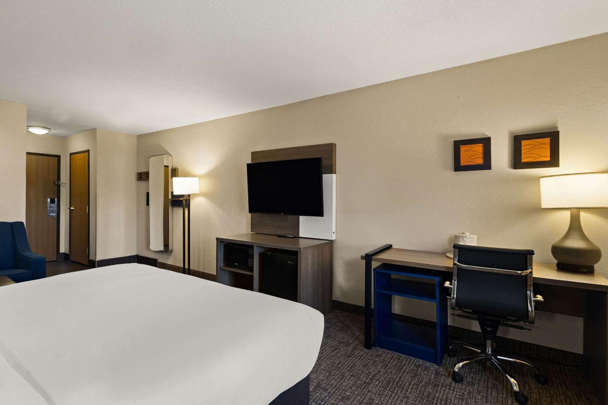 Comfort Inn Huntington Near University Zewnętrze zdjęcie