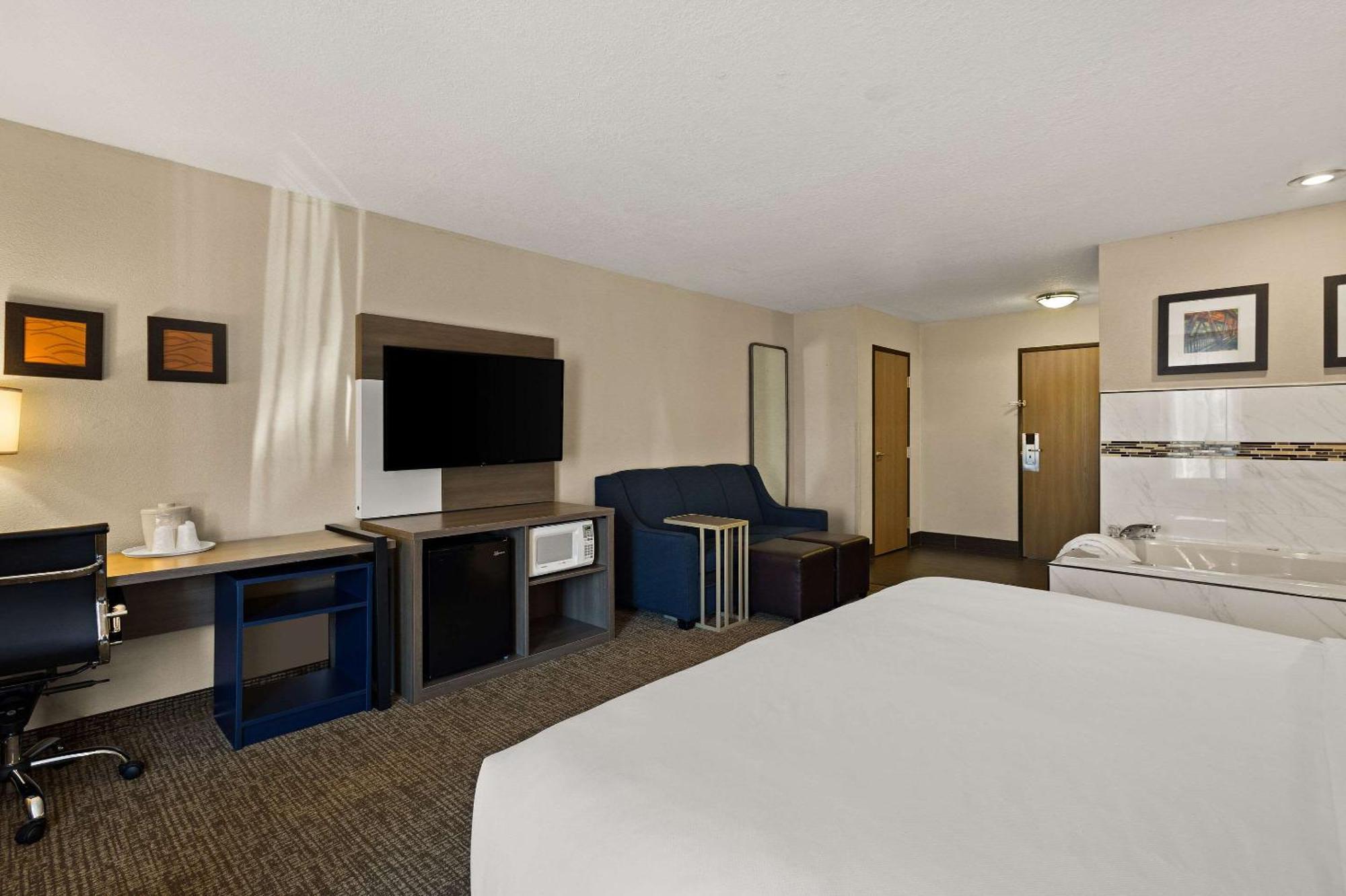 Comfort Inn Huntington Near University Zewnętrze zdjęcie