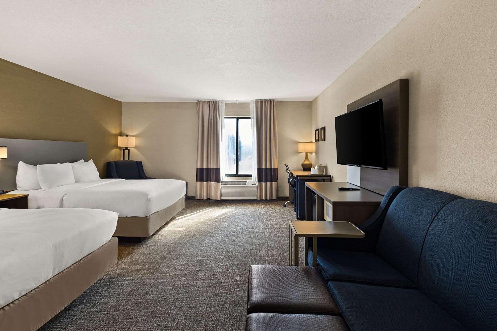Comfort Inn Huntington Near University Zewnętrze zdjęcie
